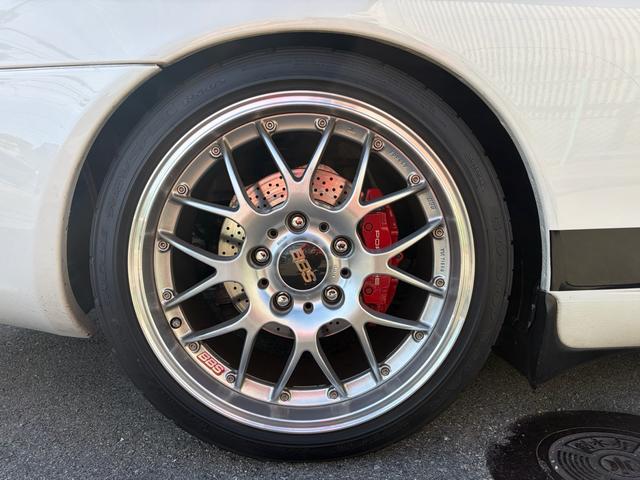 ９１１ ９１１カレラ　９９６後期　ローダウン　ＢＢＳホイール　レカロシート　ナビ　バックミラーモニター　レーダー探知機　ウォーターポンプ・サーモスタット・ファンベルト新品交換済　バッテリー新品交換済（23枚目）
