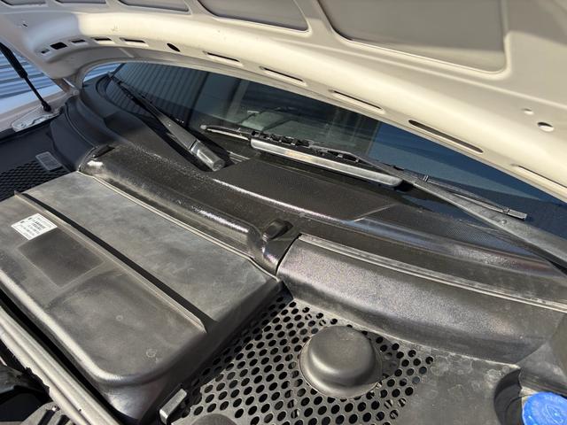 ９１１ ９１１カレラ　９９６後期　ローダウン　ＢＢＳホイール　レカロシート　ナビ　バックミラーモニター　レーダー探知機　ウォーターポンプ・サーモスタット・ファンベルト新品交換済　バッテリー新品交換済（38枚目）