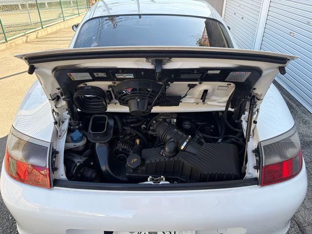 ９１１ ９１１カレラ　９９６後期　ローダウン　ＢＢＳホイール　レカロシート　ナビ　バックミラーモニター　レーダー探知機　ウォーターポンプ・サーモスタット・ファンベルト新品交換済　バッテリー新品交換済（42枚目）