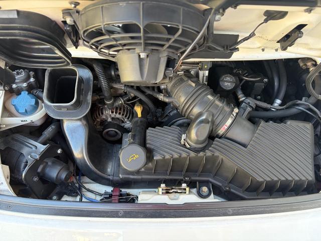 ９１１ ９１１カレラ　９９６後期　ローダウン　ＢＢＳホイール　レカロシート　ナビ　バックミラーモニター　レーダー探知機　ウォーターポンプ・サーモスタット・ファンベルト新品交換済　バッテリー新品交換済（43枚目）