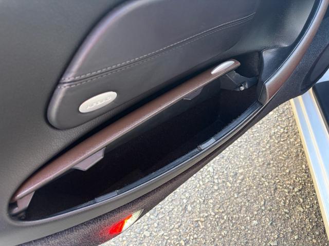 ９１１ ９１１カレラ　９９６後期　ローダウン　ＢＢＳホイール　レカロシート　ナビ　バックミラーモニター　レーダー探知機　ウォーターポンプ・サーモスタット・ファンベルト新品交換済　バッテリー新品交換済（70枚目）