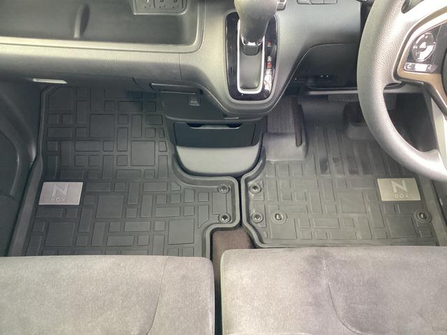 N-BOXカスタム G・Lホンダセンシング エントリーインターナビ(7インチ) バックカメラ ETC 左側パワースライドドア 運転席&助手席シートヒーター ACC(アダプティブクルーズコントロール) 充電用USBジャック(急速充電対応タイプ2個(21枚目)