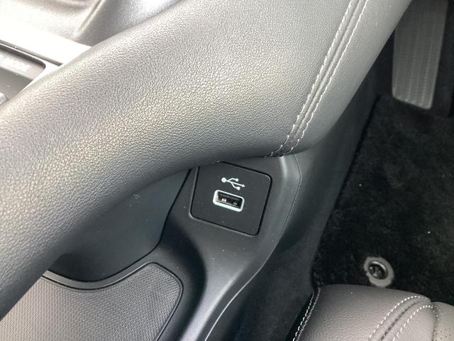 ＺＲ－Ｖ ｅ：ＨＥＶＺ　ＨｏｎｄａＣＯＮＮＥＣＴディスプレー　ＥＴＣ２．０　マルチビューカメラ　渋滞追従機能付アダプティブクルーズコントロール（ＡＣＣ）　ＢＯＳＥプレミアムサウンドシステム　運転席＆助手席シートヒーター（21枚目）