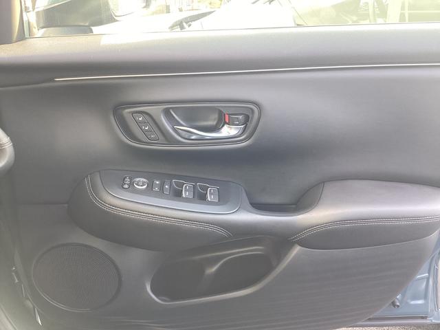 ＺＲ－Ｖ ｅ：ＨＥＶＺ　ＨｏｎｄａＣＯＮＮＥＣＴディスプレー　ＥＴＣ２．０　マルチビューカメラ　渋滞追従機能付アダプティブクルーズコントロール（ＡＣＣ）　ＢＯＳＥプレミアムサウンドシステム　運転席＆助手席シートヒーター（23枚目）