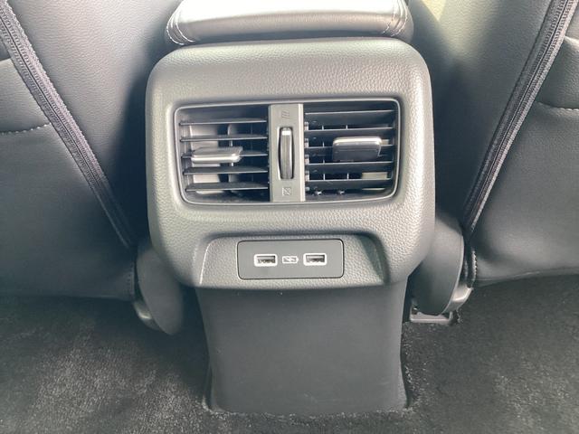 ＺＲ－Ｖ ｅ：ＨＥＶＺ　ＨｏｎｄａＣＯＮＮＥＣＴディスプレー　ＥＴＣ２．０　マルチビューカメラ　渋滞追従機能付アダプティブクルーズコントロール（ＡＣＣ）　ＢＯＳＥプレミアムサウンドシステム　運転席＆助手席シートヒーター（28枚目）