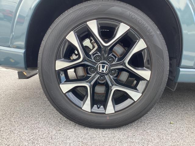 ＺＲ－Ｖ ｅ：ＨＥＶＺ　ＨｏｎｄａＣＯＮＮＥＣＴディスプレー　ＥＴＣ２．０　マルチビューカメラ　渋滞追従機能付アダプティブクルーズコントロール（ＡＣＣ）　ＢＯＳＥプレミアムサウンドシステム　運転席＆助手席シートヒーター（41枚目）