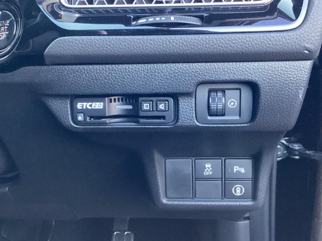 シビック ＥＸ　ＨｏｎｄａＣＯＮＮＥＣＴディスプレー　ＥＴＣ２．０　渋滞追従機能付アダプティブクルーズコントロール（ＡＣＣ）ＢＯＳＥプレミアムサウンドシステム　運転席８Ｗａｙ／助手席４Ｗａｙパワーシート（14枚目）