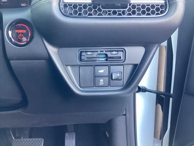 ＺＲ－Ｖ ｅ：ＨＥＶＸ　８インチナビ　ＥＴＣ　バックカメラ　ブラインドスポットインフォメーション　渋滞追従機能付アダプティブクルーズコントロール　パワーテールゲート　電子制御パーキングブレーキ／オートブレーキホールド（14枚目）