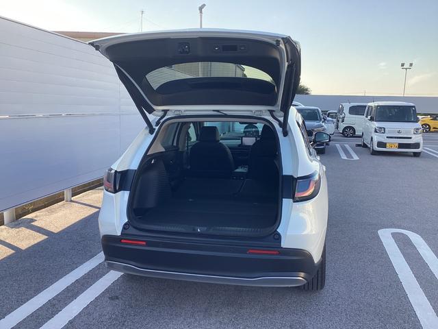ＺＲ－Ｖ ｅ：ＨＥＶＸ　８インチナビ　ＥＴＣ　バックカメラ　ブラインドスポットインフォメーション　渋滞追従機能付アダプティブクルーズコントロール　パワーテールゲート　電子制御パーキングブレーキ／オートブレーキホールド（33枚目）