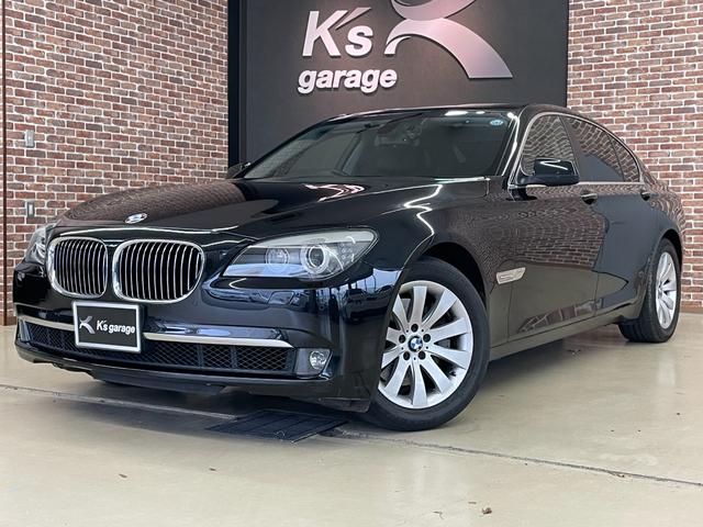 ７シリーズ ７４０ｉ　コンフォートパッケージ　プラスパッケージ　ベンチレーション　サンルーフ　全席シートヒーター　純正ナビ　ＴＶ　ソフトクローズドア　パワートランク　前席メモリーパワーシート　前後ドラレコ　ブラック（8枚目）