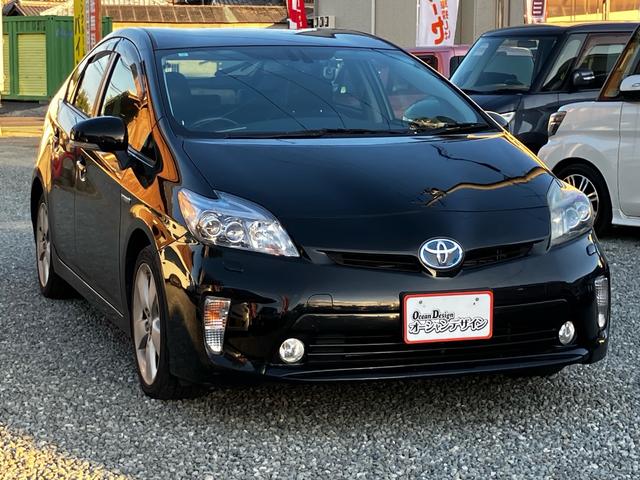 プリウス Ｇツーリングセレクション　ナビ　ＣＤ再生　ＤＶＤ再生　Ｂｌｕｅｔｏｏｔｈ接続　ＥＴＣ　二眼ヘッドライト　電動シート　エンジンプッシュスタート　スマーキー　スマートキー　フロントフォグランンプ（7枚目）