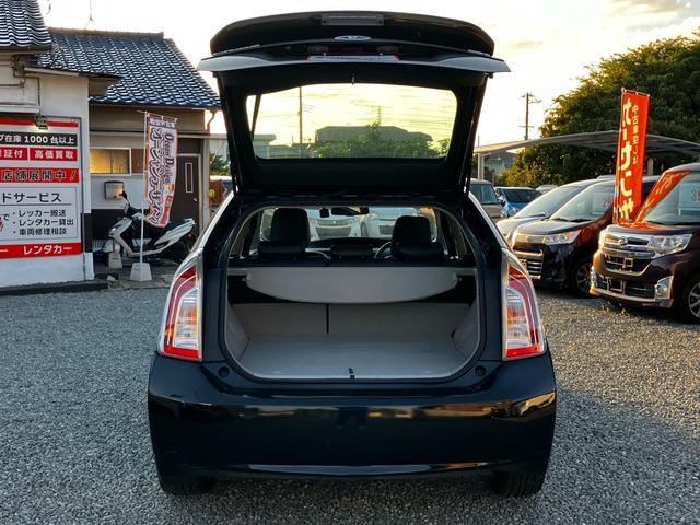 プリウス Ｇツーリングセレクション　ナビ　ＣＤ再生　ＤＶＤ再生　Ｂｌｕｅｔｏｏｔｈ接続　ＥＴＣ　二眼ヘッドライト　電動シート　エンジンプッシュスタート　スマーキー　スマートキー　フロントフォグランンプ（35枚目）