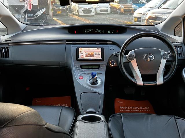 プリウス Ｇツーリングセレクション　ナビ　ＣＤ再生　ＤＶＤ再生　Ｂｌｕｅｔｏｏｔｈ接続　ＥＴＣ　二眼ヘッドライト　電動シート　エンジンプッシュスタート　スマーキー　スマートキー　フロントフォグランンプ（37枚目）