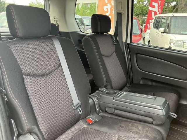 セレナ ハイウェイスター　Ｓ－ハイブリッド　フルセグナビ　ＥＴＣ　バックカメラ　Ｂｌｕｅｔｏｏｔｈオーディオ接続　ＤＶＤ再生　両側パワースライドドア　後席モニター　エンジンプッシュスタート　全国　自社　ローン　対応（29枚目）