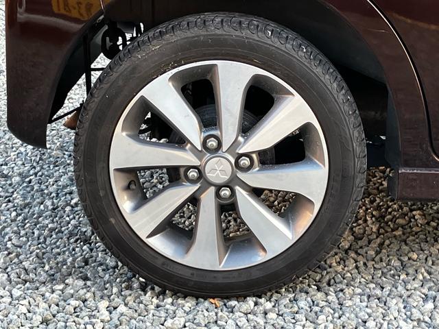 eKスペースカスタム カスタムT フルセグナビ Bluetoothオーディオ 全方位バックカメラ ETC 両側パワースライドドア ターボ 純正アルミホイール エンジンプッシュスタート オートエアコン 4WD(46枚目)