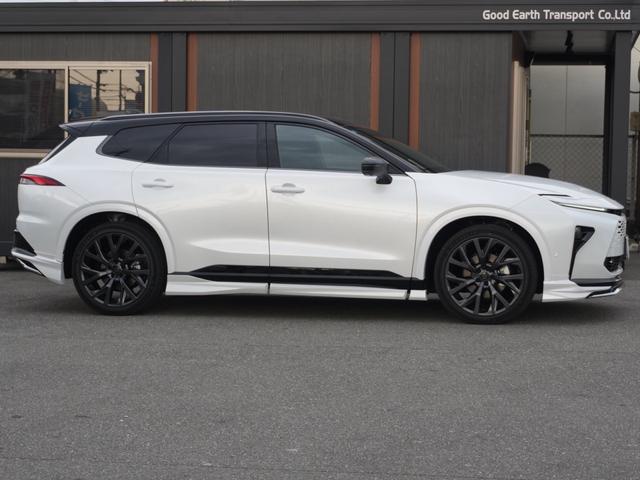 クラウンエステート Z 登録済未使用車 モデリスタフルエアロ 2.5Z E-Four 4WD 茶革(8枚目)