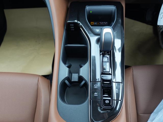 クラウンエステート Z 登録済未使用車 モデリスタフルエアロ 2.5Z E-Four 4WD 茶革(37枚目)