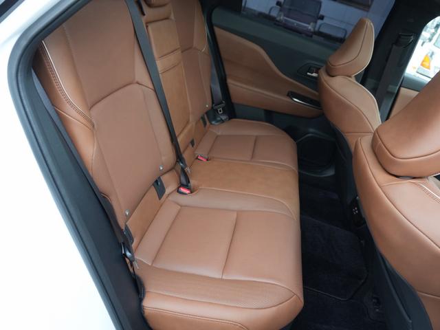 クラウンエステート Z 登録済未使用車 モデリスタフルエアロ 2.5Z E-Four 4WD 茶革(53枚目)