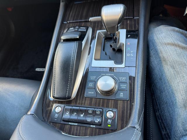 LS LS600hL エグゼクティブパッケージ 禁煙車 マークレビンソンサウンド ビルトインETC レーダークルーズ クリアランスソナー LKA BSM(8枚目)