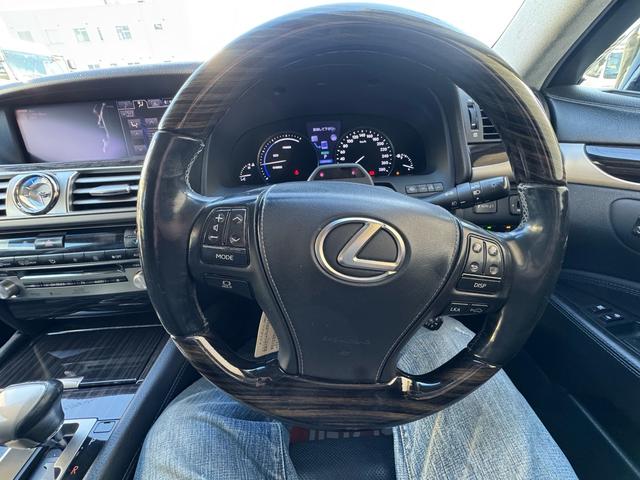 LS LS600hL エグゼクティブパッケージ 禁煙車 マークレビンソンサウンド ビルトインETC レーダークルーズ クリアランスソナー LKA BSM(13枚目)