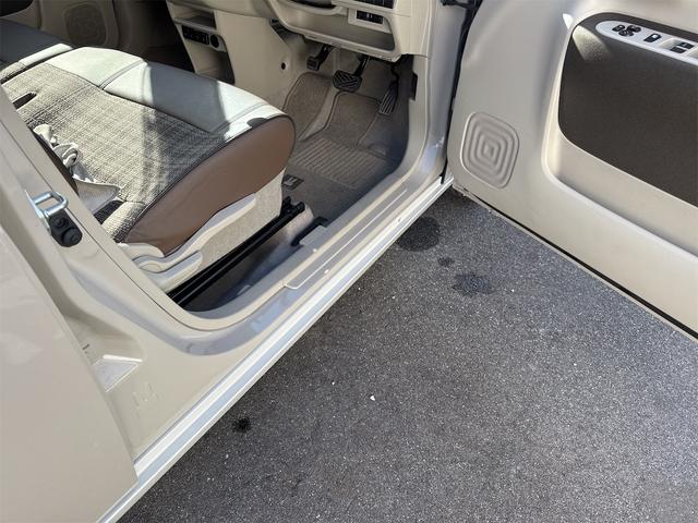 アルトラパンＬＣ Ｘ　前後ドラレコ　メモリーナビ　フルセグ　スマートキー　ＥＴＣ　ハーフレザーシート　シートヒーター　スマートキー　プッシュスタート　ＬＥＤヘッドライト　バックカメラ　ステアスイッチ（44枚目）