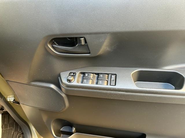 ピクシスメガ D SAIII 走行距離無制限・1年保証付き!車検令和9年4月まで!スマアシ・カーナビ・キーレス(19枚目)