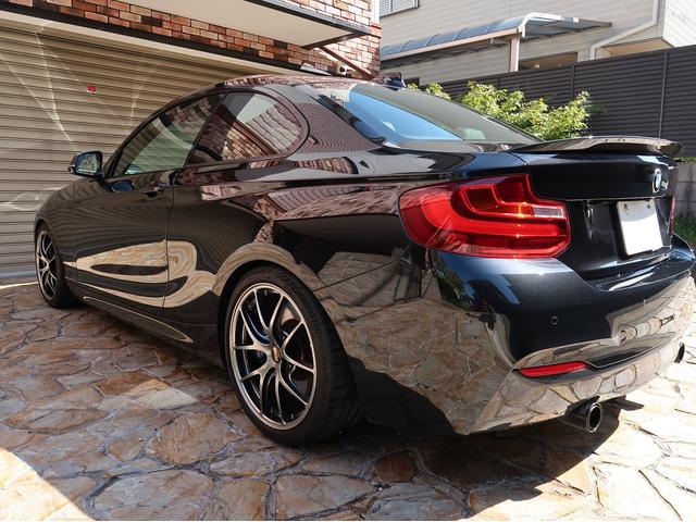 ２シリーズ Ｍ２３５ｉクーペ　６速マニュアル／ＢＢＳ　ＲＩ－Ａ１８インチ／ビルシュタイン／レムスマフラー／Ｍパフォーマンスカーボンパネル／ブラックレザー／ダウンパイプ／ＦＴＰチャージパイプ／純正ナビ／バックカメラＥＴＣ／点検記録簿（12枚目）