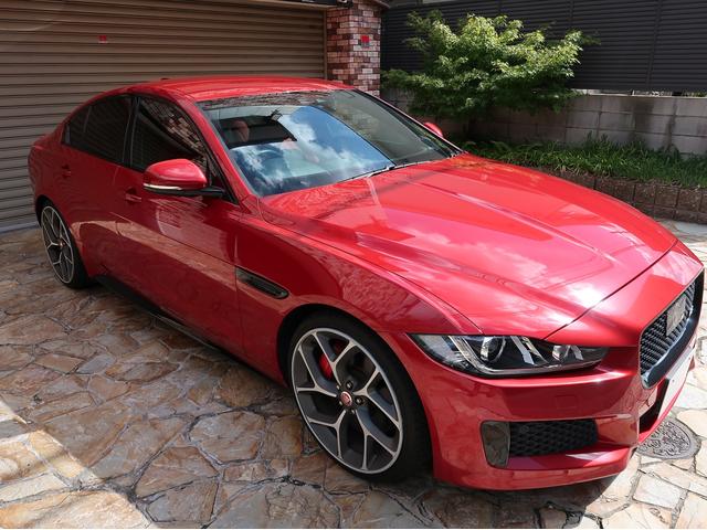 ＸＥ ＸＥ　Ｓ　Ｖ６スーパーチャージャー／純正ＯＰ２０インチ／トーラスレザーシート／アダプティブクルーズ／１０．２インチＩＮ　ＣＯＮＴＲＯＬ　ＴＯＵＣＨ　ＰＲＯ／地デジ／バックカメラ／Ｍｅｒｉｄｉａｎ８２５Ｗ（5枚目）
