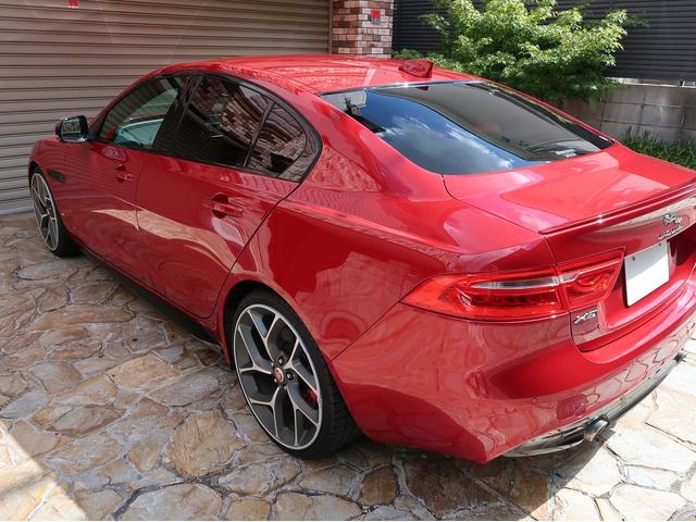 ＸＥ ＸＥ　Ｓ　Ｖ６スーパーチャージャー／純正ＯＰ２０インチ／トーラスレザーシート／アダプティブクルーズ／１０．２インチＩＮ　ＣＯＮＴＲＯＬ　ＴＯＵＣＨ　ＰＲＯ／地デジ／バックカメラ／Ｍｅｒｉｄｉａｎ８２５Ｗ（10枚目）