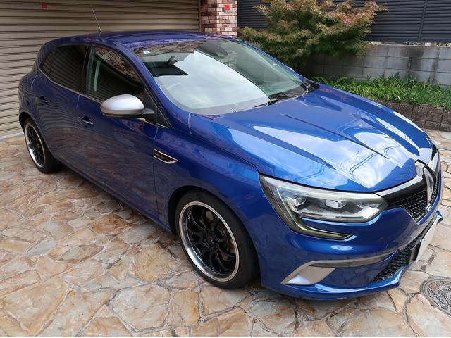 メガーヌ GT 205PSターボ/アドバンレーシング18インチアルミ/Apple Car Play/バックカメラ/LEDヘッドライト/クルーズコントロール/BSM/4CONTOL/前後センサー/ETC(5枚目)