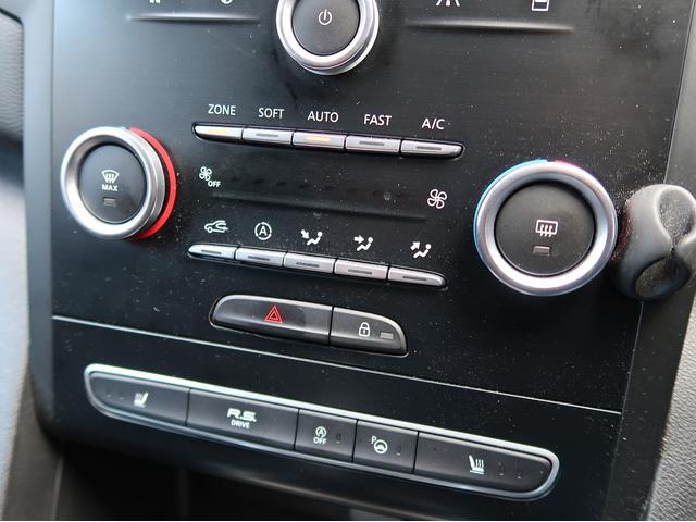 メガーヌ GT 205PSターボ/アドバンレーシング18インチアルミ/Apple Car Play/バックカメラ/LEDヘッドライト/クルーズコントロール/BSM/4CONTOL/前後センサー/ETC(34枚目)