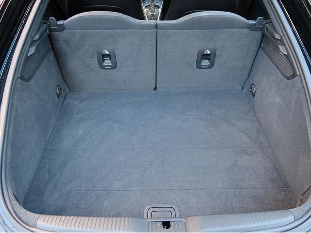 ＴＴクーペ ２．０ＴＦＳＩ　アシスタンスＰＫＧ／バーチャルコックピット／Ｈ＆Ｒダウンサス／ナビ／地デジ／バックカメラ／ＬＥＤヘッドライト／パドルシフト／アウディドライブセレクト／ホールドアシスト／（31枚目）