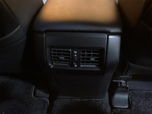 ランドクルーザープラド ＴＸ　４ＷＤ　ＥＴＣ　バックカメラ　ナビ　ＴＶ　オートライト　アルミホイール　スマートキー　電動格納ミラー　ＡＴ　ＣＤ　ＤＶＤ再生　エアコン　パワーウィンドウ　プッシュスタート（18枚目）