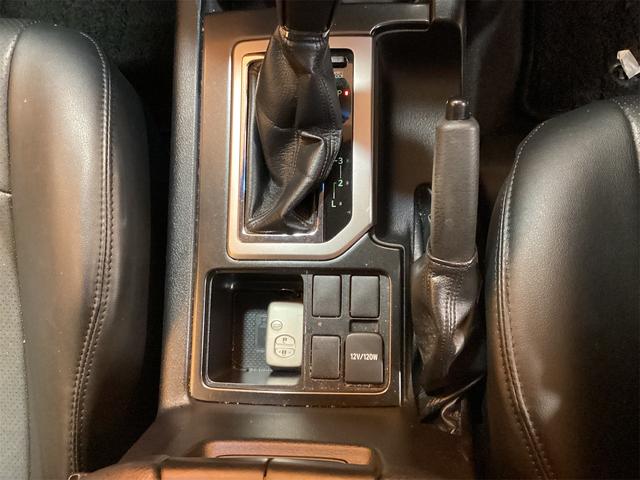 ランドクルーザープラド ＴＸ　４ＷＤ　ＥＴＣ　バックカメラ　ナビ　ＴＶ　オートライト　アルミホイール　スマートキー　電動格納ミラー　ＡＴ　ＣＤ　ＤＶＤ再生　エアコン　パワーウィンドウ　プッシュスタート（33枚目）
