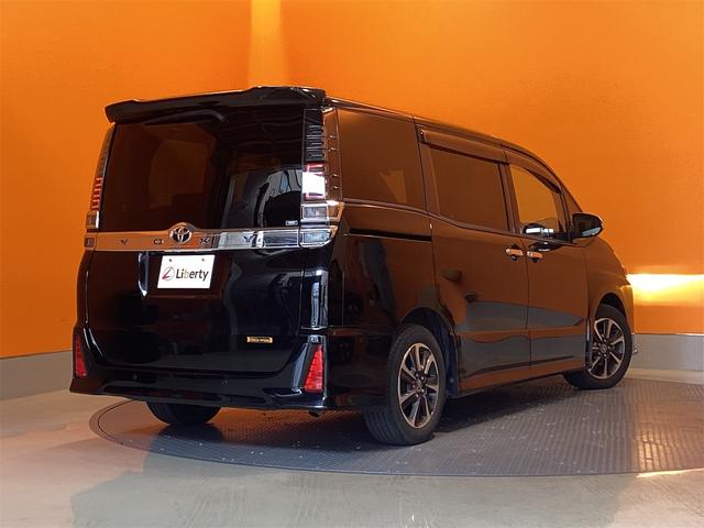 トヨタ ヴォクシー 21枚目