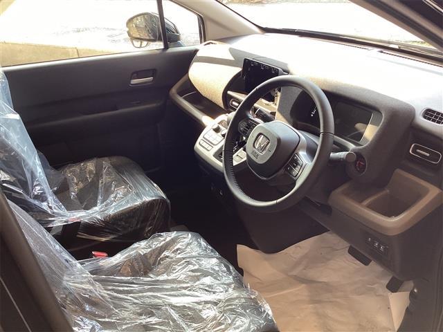 フリード e:HEVエアー EX バックカメラ クリアランスソナー オートクルーズコントロール レーンアシスト 衝突被害軽減システム 両側電動スライドドア LEDヘッドランプ スマートキー 電動格納ミラー シートヒーター 3列シート(32枚目)