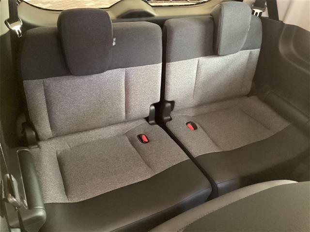 フリード e:HEVエアー EX バックカメラ クリアランスソナー オートクルーズコントロール レーンアシスト 衝突被害軽減システム 両側電動スライドドア LEDヘッドランプ スマートキー 電動格納ミラー シートヒーター 3列シート(33枚目)