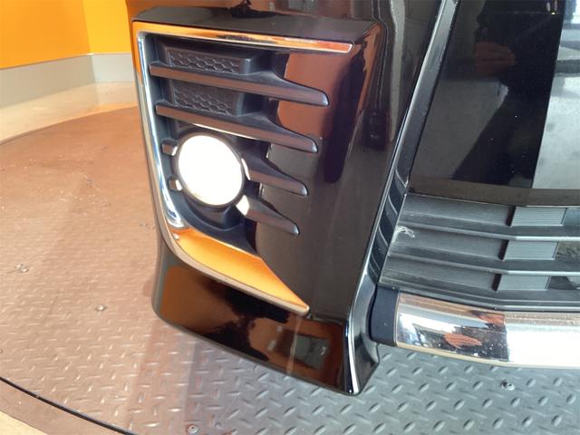 ヴォクシー ＺＳ　ＥＴＣ　バックカメラ　ＴＶ　両側電動スライドドア　オートライト　ＬＥＤヘッドランプ　スマートキー　アイドリングストップ　電動格納ミラー　３列シート　ウォークスルー　ＣＶＴ　アルミホイール　ＣＤ（36枚目）