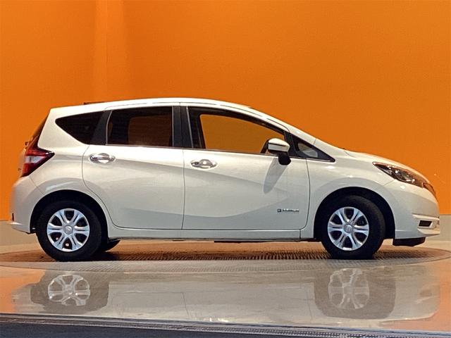 ノート e-パワー X バックカメラ ナビ クリアランスソナー レーンアシスト 衝突被害軽減システム オートライト スマートキー アイドリングストップ 電動格納ミラー CVT 盗難防止システム 衝突安全ボディ ABS ESC(7枚目)