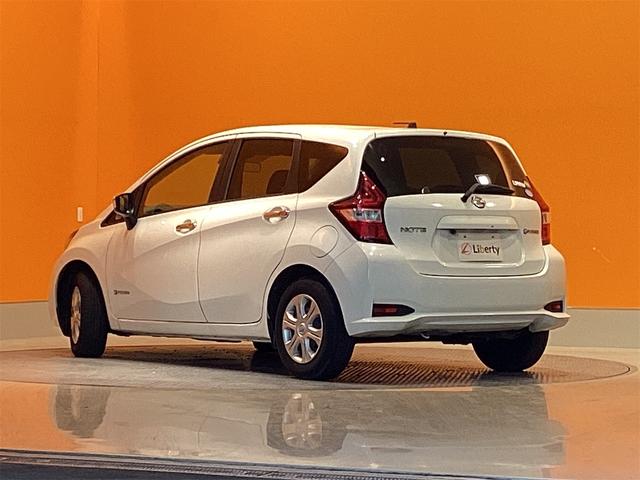 ノート e-パワー X バックカメラ ナビ クリアランスソナー レーンアシスト 衝突被害軽減システム オートライト スマートキー アイドリングストップ 電動格納ミラー CVT 盗難防止システム 衝突安全ボディ ABS ESC(10枚目)