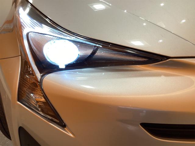プリウス S ETC ナビ オートライト LEDヘッドランプ スマートキー 電動格納ミラー CVT 盗難防止システム 衝突安全ボディ ABS ESC CD Bluetooth(33枚目)