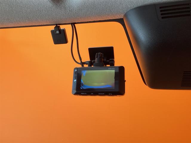 ドライブレコーダーもついています！もし事故を起こしてしまったら。そんな時に心強い味方になるのが、運転の記録を映像と音で記録するドライブレコーダーです。