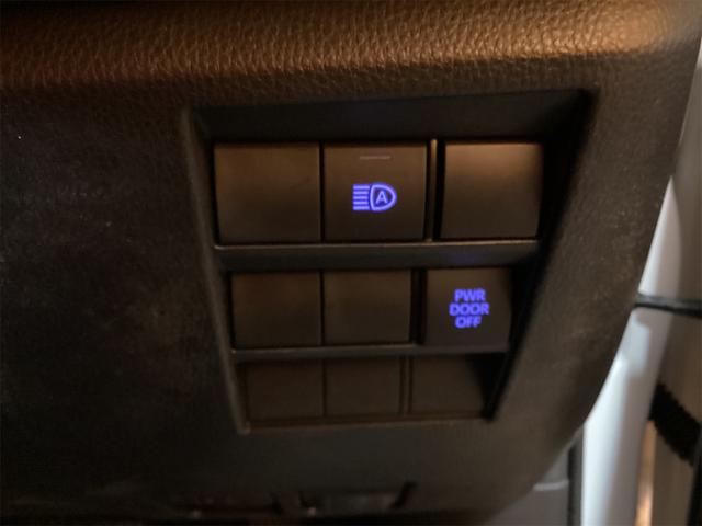 トヨタ ヴォクシー 13枚目