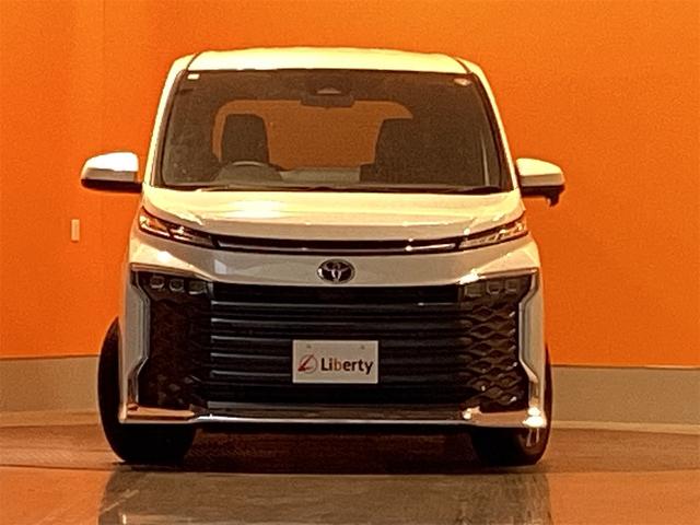 トヨタ ヴォクシー 15枚目