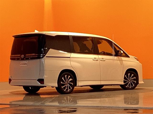 トヨタ ヴォクシー 18枚目