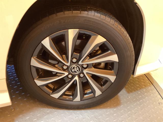 トヨタ ヴォクシー 24枚目