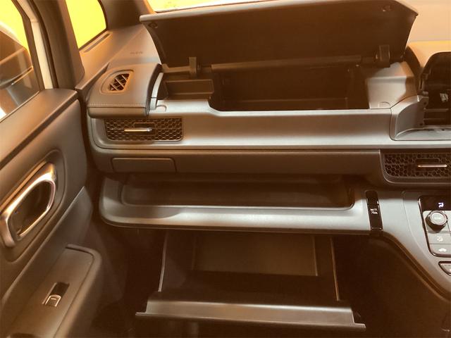 ステップワゴン スパーダ バックカメラ クリアランスソナー 両側電動スライドドア オートライト 電動リアゲート スマートキー 電動格納ミラー シートヒーター 3列シート CVT アルミホイール ESC エアコン(31枚目)