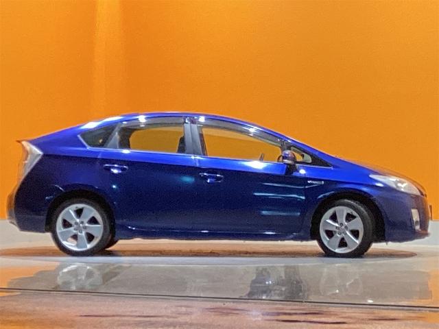 トヨタ プリウス 7枚目