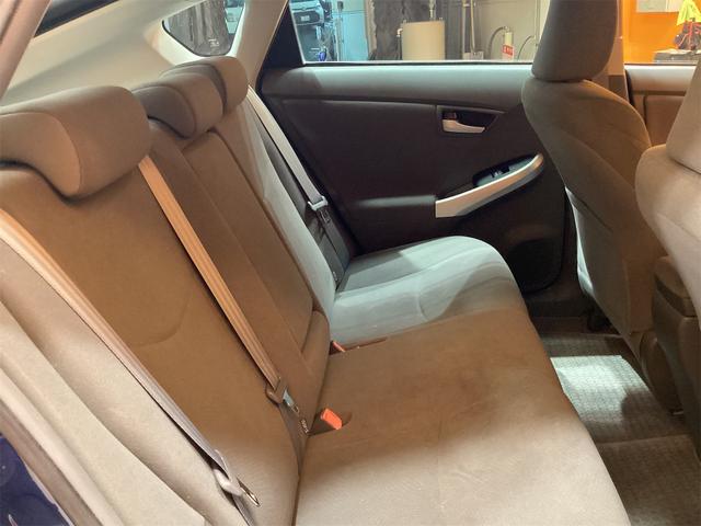 トヨタ プリウス 15枚目