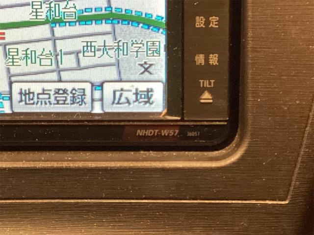 トヨタ プリウス 27枚目